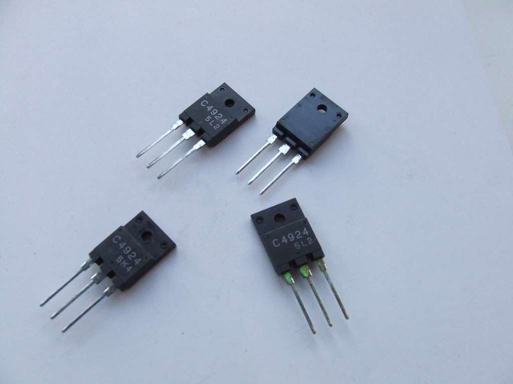 2SC 4924 TRANSISTOR ORIGINALE SANYO 2SC4924