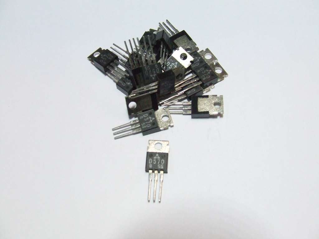 2SD 570 TRANSISTOR ORIGINALE MITSUBISHI 2SD570 - Clicca l'immagine per chiudere