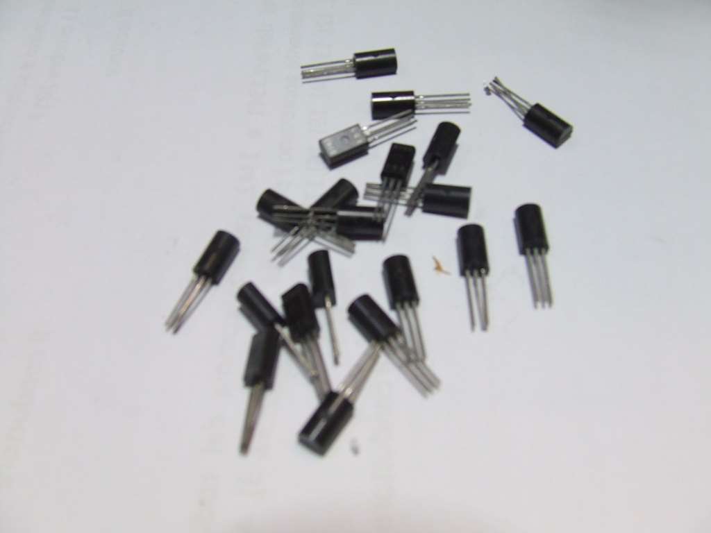 2SD 763 TRANSISTOR ORIGINALE SANYO 2SD763