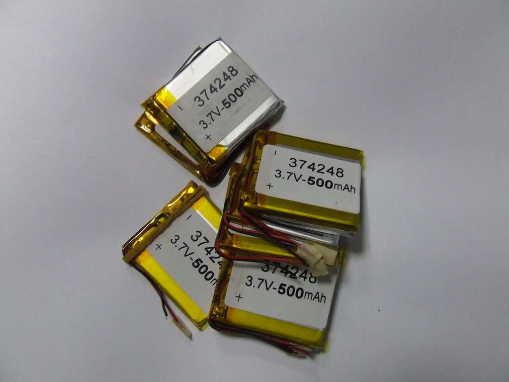 BATTERIA AI POLIMERI DI LITIO 48 X 42 X 3,7 MM 3,7 V 500 MAH BATTERIA AI POLIMERI DI LITIO 48 X 42 X 3,7 MM 3,7 V 500 MAH