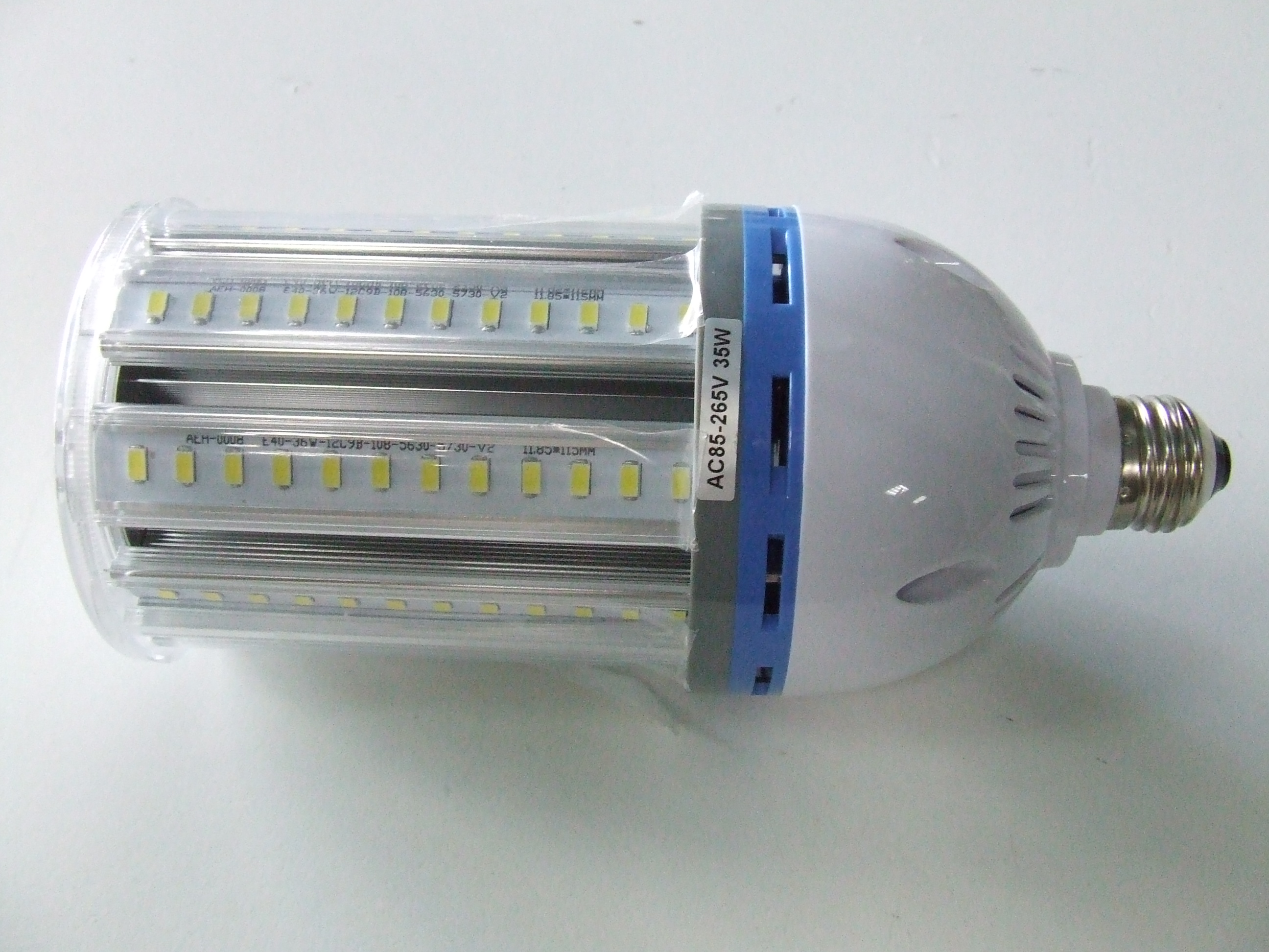 LAMPADA LED 6500 KELVIN 35 WATT AC 220 VOLT LAMPADA LED 6500 KELVIN 35 WATT AC 220 VOLT