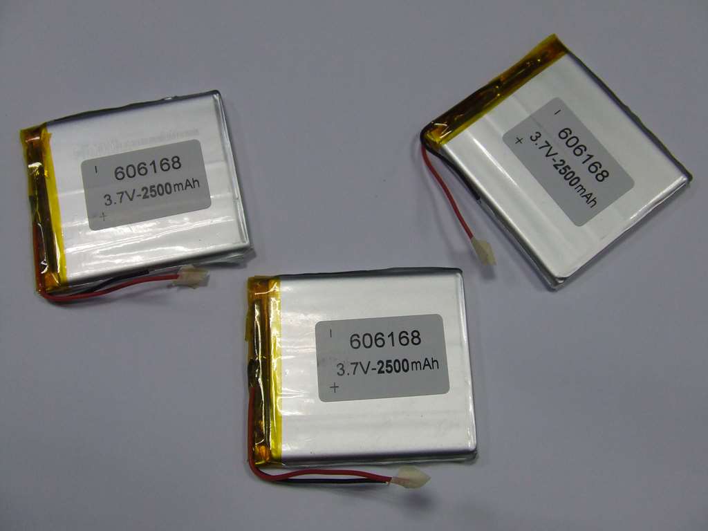 BATTERIA AI POLIMERI DI LITIO 68 X 61 X 6 MM 3,7 V 2500 MAH BATTERIA AI POLIMERI DI LITIO 68 X 61 X 6 MM 3,7 V 2500 MAH