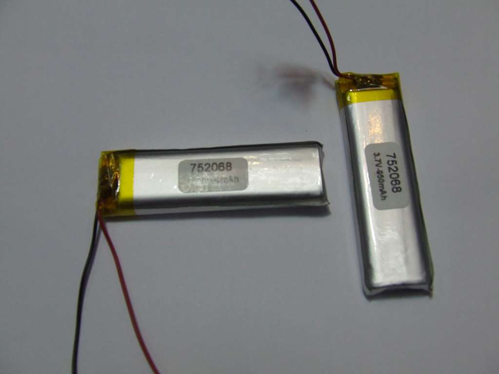 BATTERIA AI POLIMERI DI LITIO 68 X 20 X 75 MM 3,7 V 950 MAH BATTERIA AI POLIMERI DI LITIO 68 X 20 X 75 MM 3,7 V 950 MAH