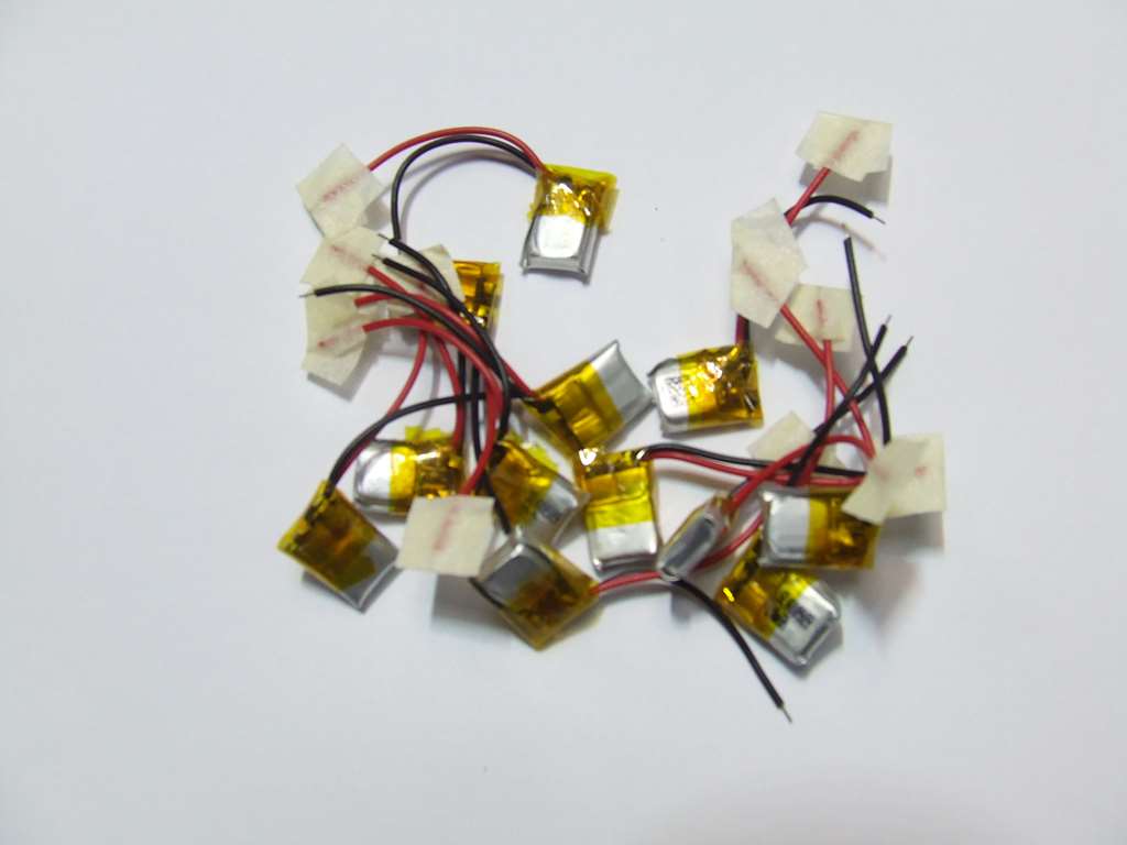 BATTERIA AI POLIMERI DI LITIO 15 X 8 X 2 MM 3,7 V 50 MAH BATTERIA AI POLIMERI DI LITIO 15 X 8 X 2 MM 3,7 V 50 MAH