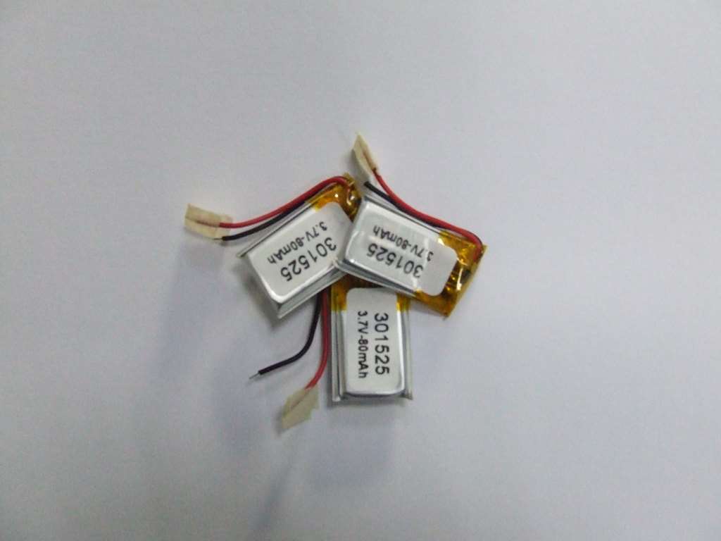 BATTERIA AI POLIMERI DI LITIO 25 X 15 X 3 MM 3,7 V 80 MAH BATTERIA AI POLIMERI DI LITIO 25 X 15 X 3 MM 3,7 V 80 MAH