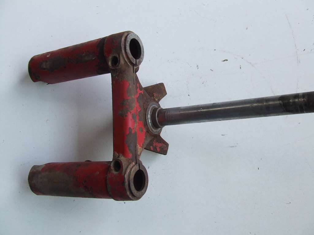 BENELLI LEONCINO 125 CC 1956 TRIANGOLO FORCELLA ANTERIORE USATO BENELLI LEONCINO 125 CC 1956 TRIANGOLO FORCELLA ANTERIORE USATO