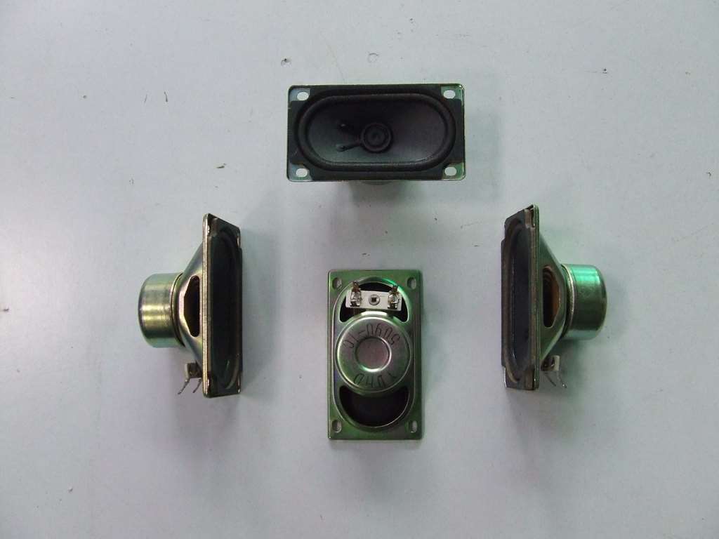 ALTOPARLANTE AMAGNETICO RETTANG. KIT 4 PEZZI 16 OHM 5W 50X90MM ALTOPARLANTE AMAGNETICO RETTANG. KIT 4 PEZZI 16 OHM 5W 50X90MM