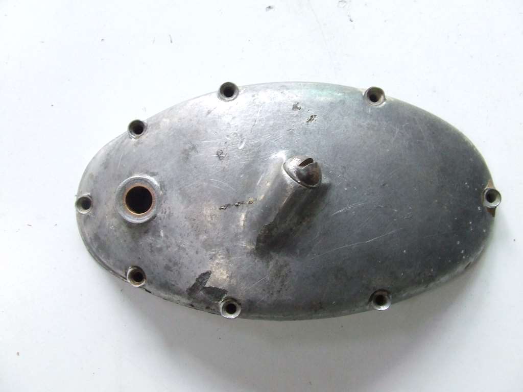 BENELLI LEONCINO 125 2TS 1956 SPORT CARTER LATO FRIZIONE USATO BENELLI LEONCINO 125 2TS 1956 SPORT CARTER LATO FRIZIONE USATO