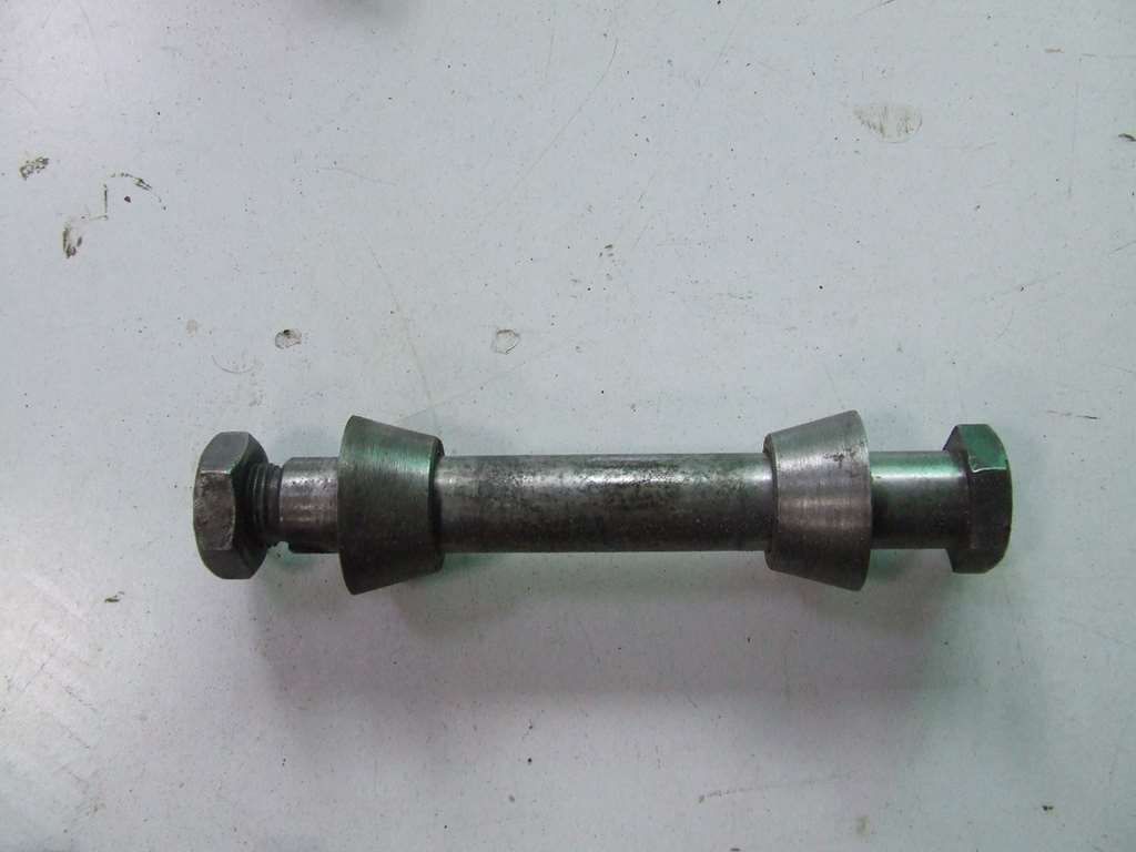 INNOCENTI LAMBRETTA 125 D ASSE BLOCCAGGIO MOTORE USATO INNOCENTI LAMBRETTA 125 D ASSE BLOCCAGGIO MOTORE USATO