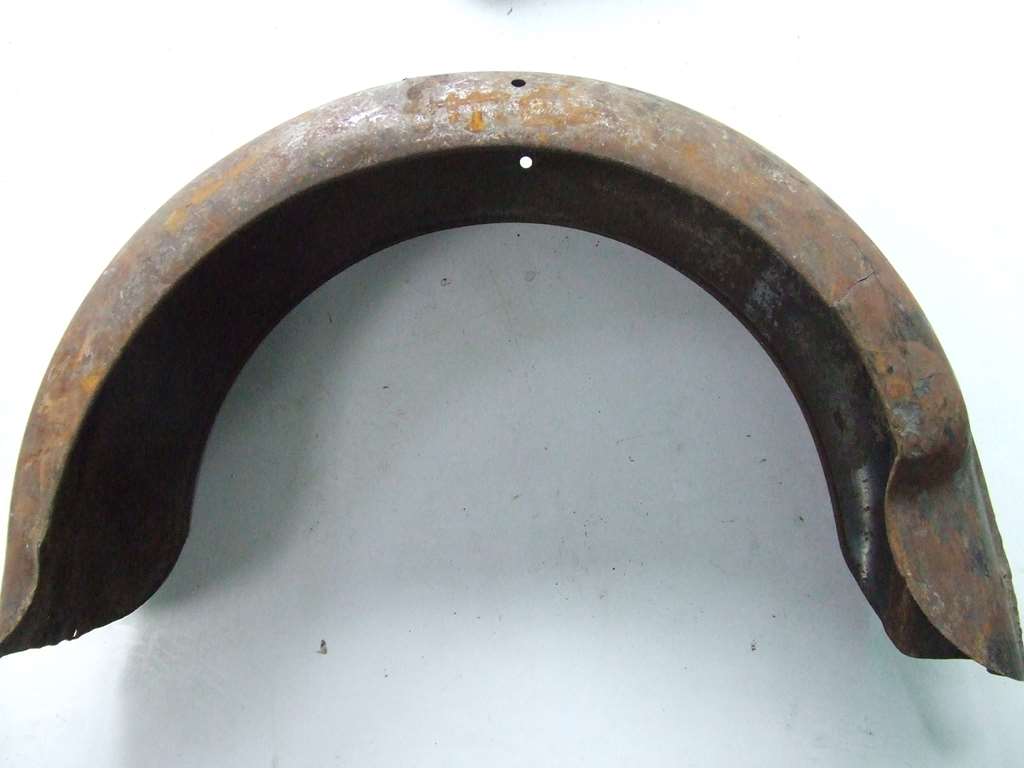 INNOCENTI LAMBRETTA 125 D PARAFANGO POSTERIORE USATO INNOCENTI LAMBRETTA 125 D PARAFANGO POSTERIORE USATO