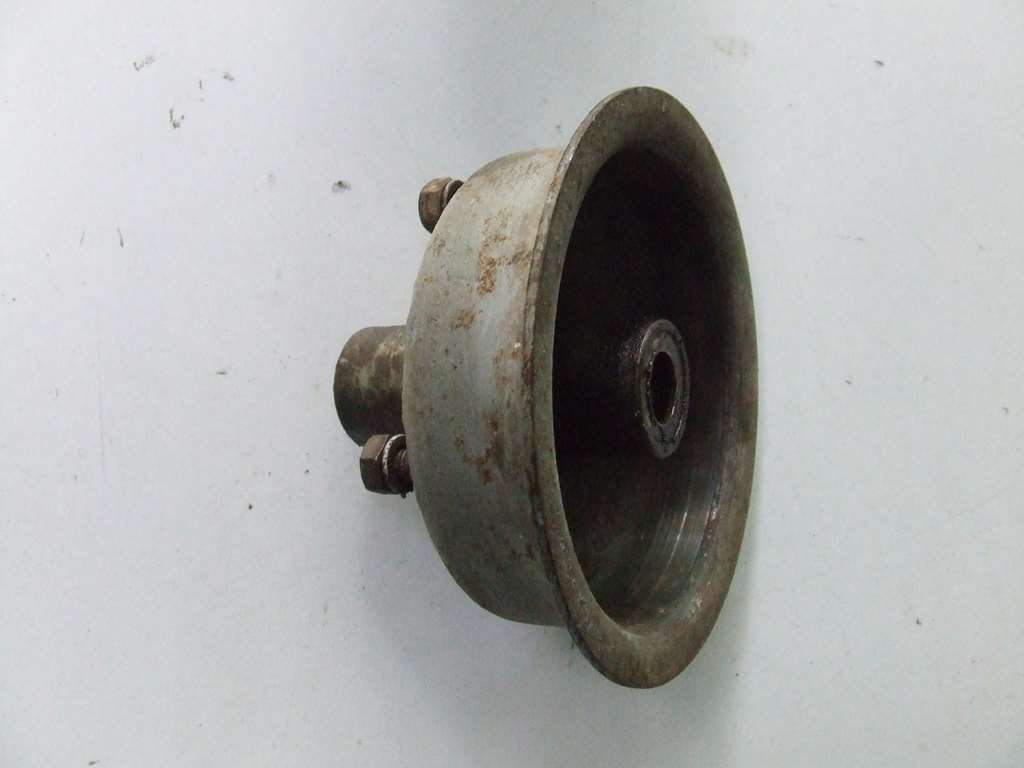 INNOCENTI LAMBRETTA 125 D PIATTELLO RUOTA ANTERIORE USATO INNOCENTI LAMBRETTA 125 D PIATTELLO RUOTA ANTERIORE USATO