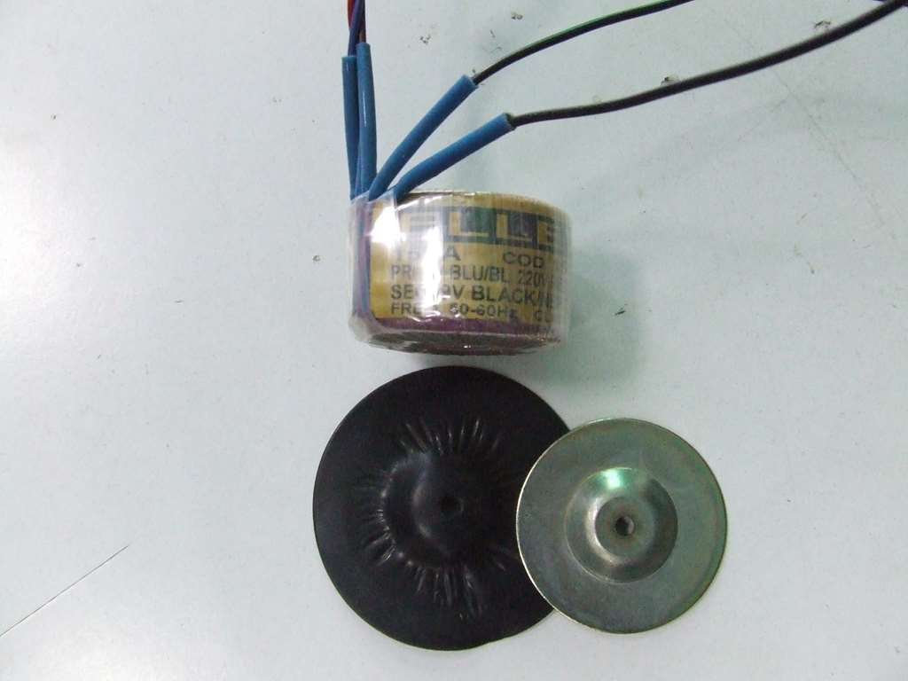 TRASFORMATORE TOROIDALE 220V 9V 15VA 1,7 AMPERE TRASFORMATORE TOROIDALE 220V 9V 15VA 1,7 AMPERE