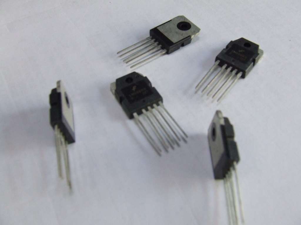 1M 0880 R TRANSISTOR MOSFET DI POTENZA KIT DA 5 PEZZI