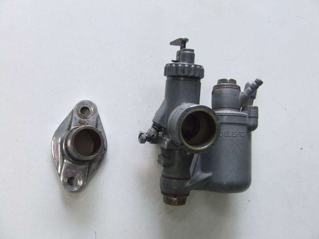 DELL'ORTO CARBURATORE UA16BS CON COLLETTORE USATO DELL'ORTO CARBURATORE UA16BS CON COLLETTORE USATO
