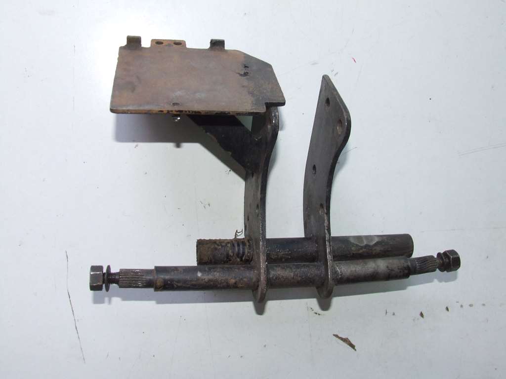 BIANCHI BIANCHINA 125 CC 1953 3 M TELAIO PORTA BATTERIA USATO BIANCHI BIANCHINA 125 CC 1953 3 M TELAIO PORTA BATTERIA USATO