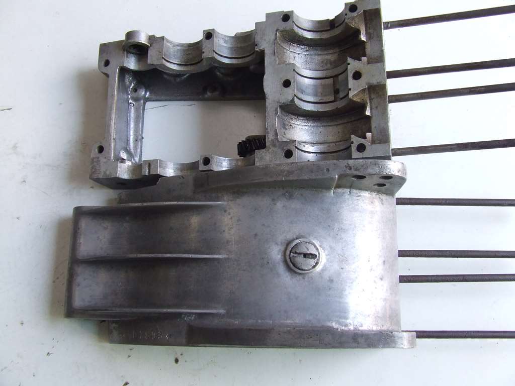 RUMI 3 MARCE 1952 MOTORE 1B7893 CARTER MOTORE USATO RUMI 3 MARCE 1952 MOTORE 1B7893 CARTER MOTORE USATO