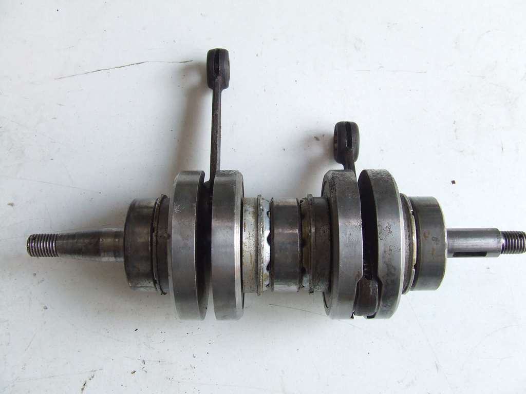 RUMI 3 MARCE 1952 MOTORE 1B7893 ALBERO MOTORE USATO RUMI 3 MARCE 1952 MOTORE 1B7893 ALBERO MOTORE USATO
