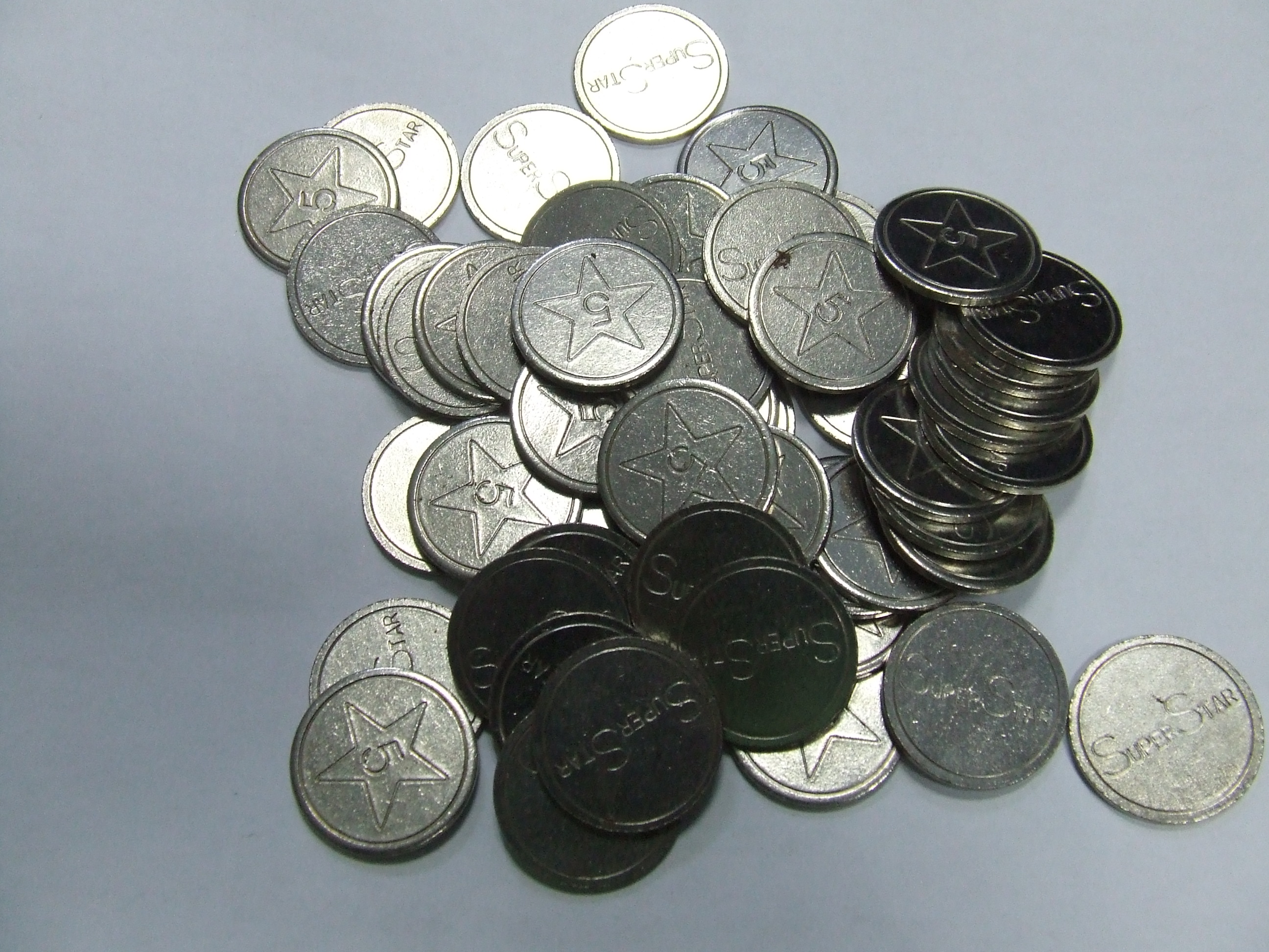 GETTONE PER SLOT MACHINE SUPER STAR KIT 50 PEZZI GETTONE PER SLOT MACHINE SUPER STAR KIT 50 PEZZI