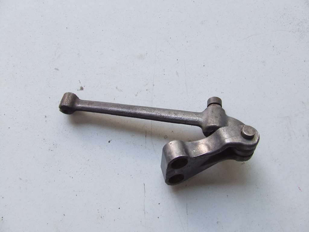 GILERA 175 CC ED ALTRI MODELLI LEVA FRIZIONE AL MOTORE USATO GILERA 175 CC ED ALTRI MODELLI LEVA FRIZIONE AL MOTORE USATO