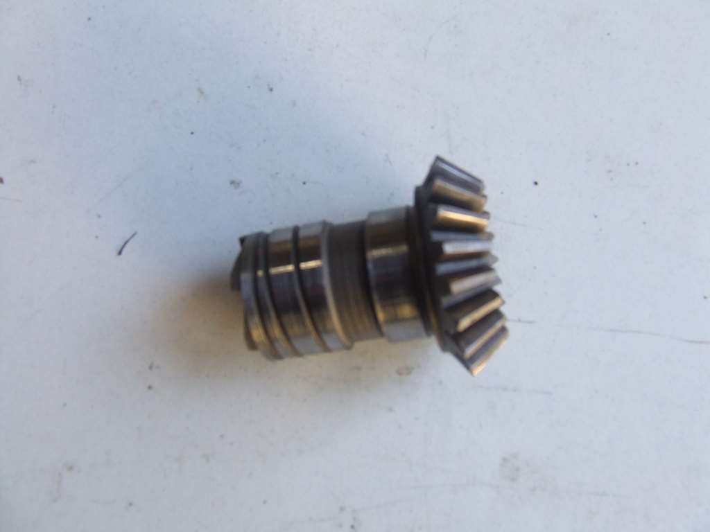 INNOCENTI LAMBRETTA 125 D 1952 INGRANAGGIO CONICO 19 DENTI USATO