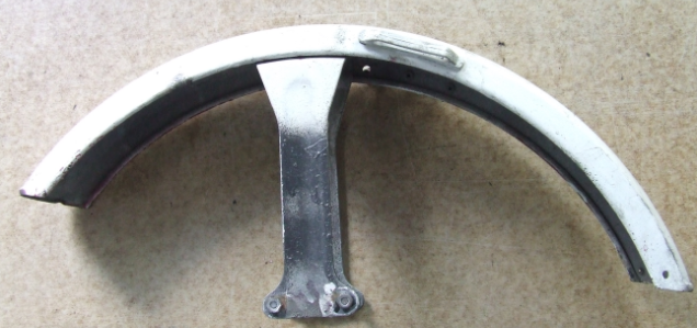 PIAGGIO BRAVO ANNI 80 PARAFANGO ANTERIORE USATO PIAGGIO BRAVO ANNI 80 PARAFANGO ANTERIORE USATO
